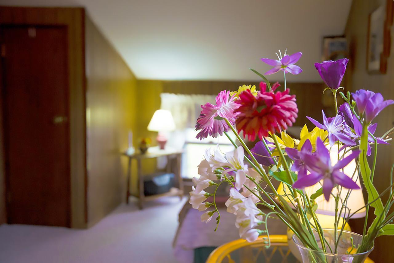 Firefly Bed & Breakfast Lincoln Exterior photo